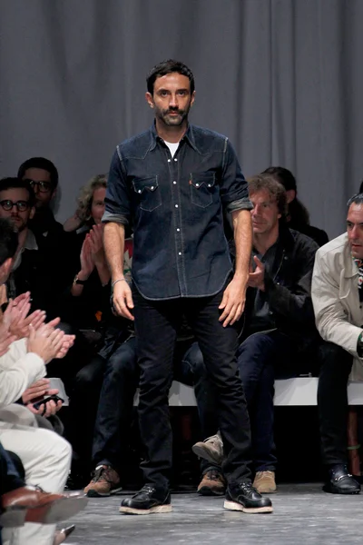 Look 38